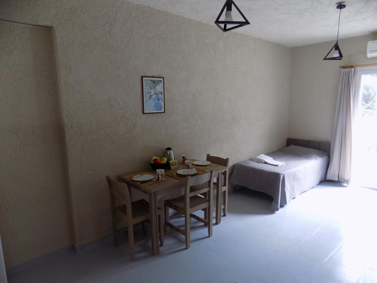 أيّا إفيميا Afrodite Spacious Apartments! المظهر الخارجي الصورة