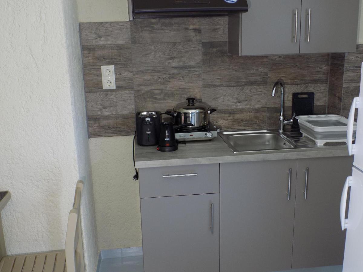 أيّا إفيميا Afrodite Spacious Apartments! المظهر الخارجي الصورة