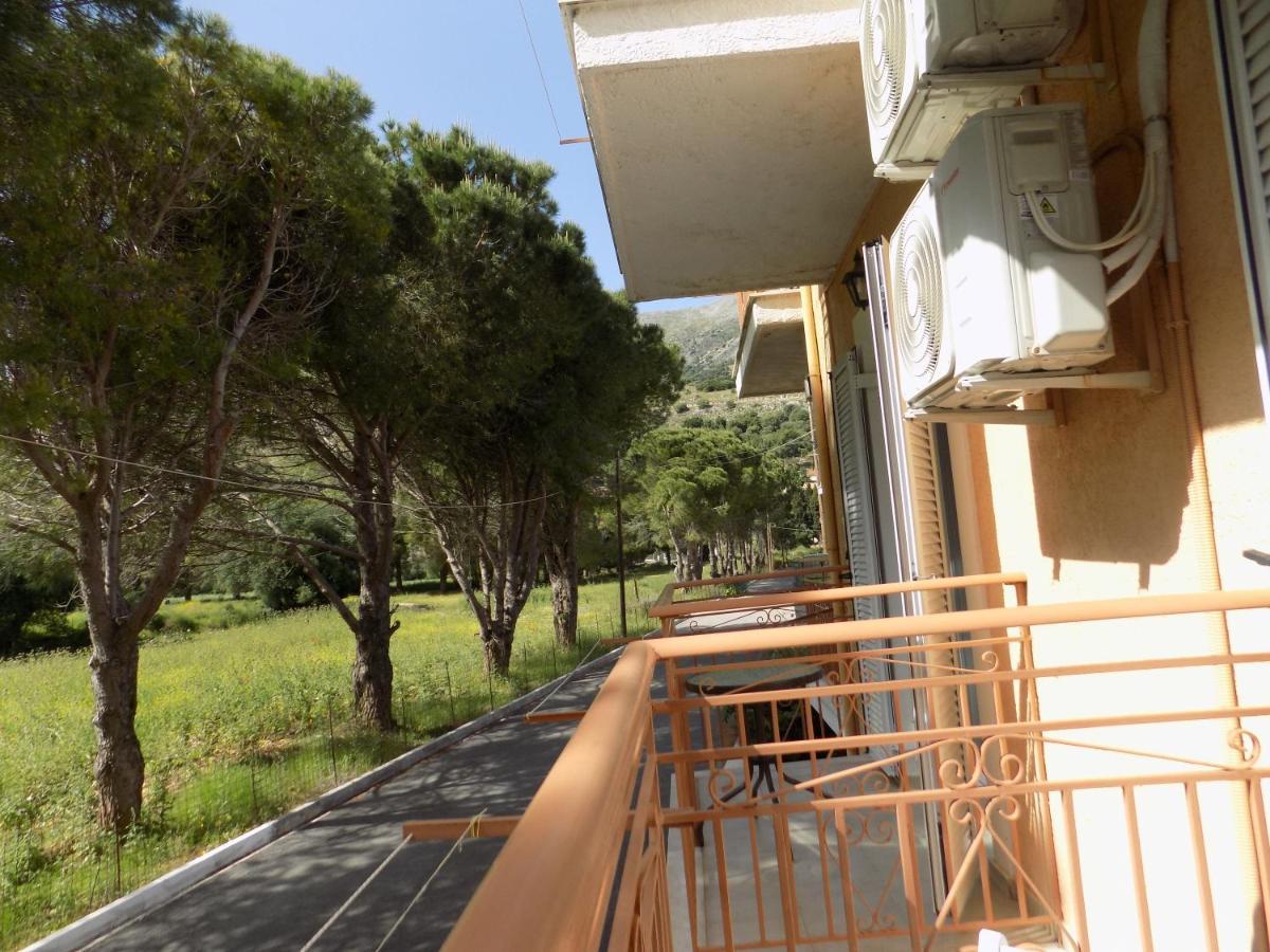 أيّا إفيميا Afrodite Spacious Apartments! المظهر الخارجي الصورة